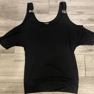 Guess women’s cold shoulder top